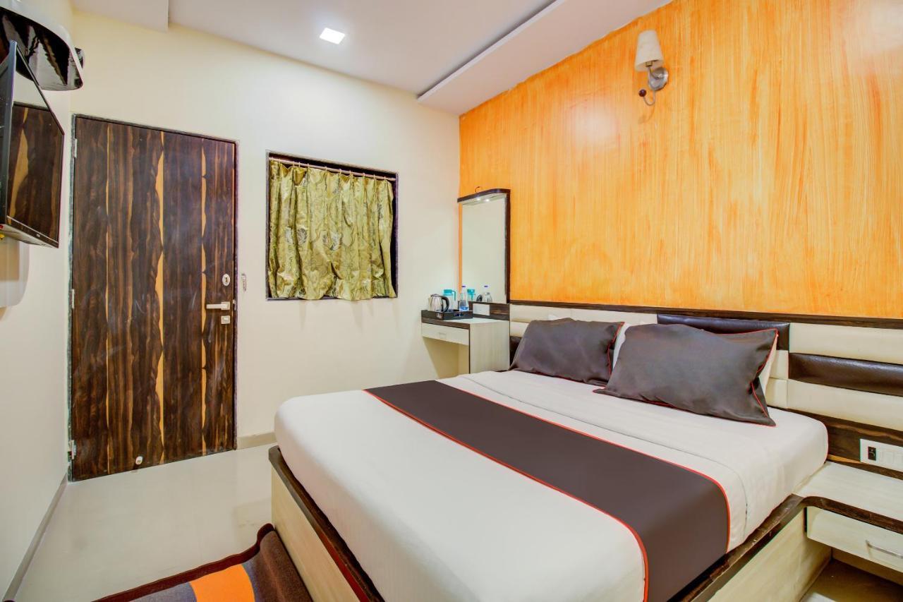 Collection O Golden Tulipz Boutique Hotel Bombaim Exterior foto